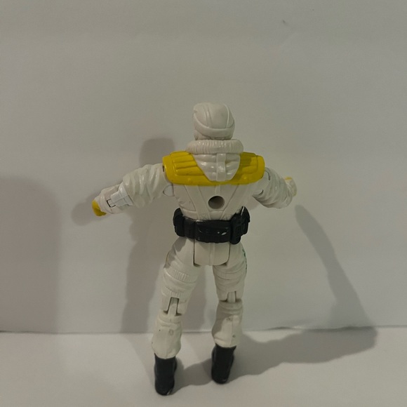 GI Joe Action Figure Commando - Code Name: Frostbite - Picture 3 of 5